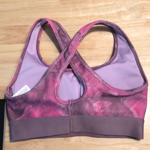 NWT under armour sports bra size xs - Picture 4 of 10